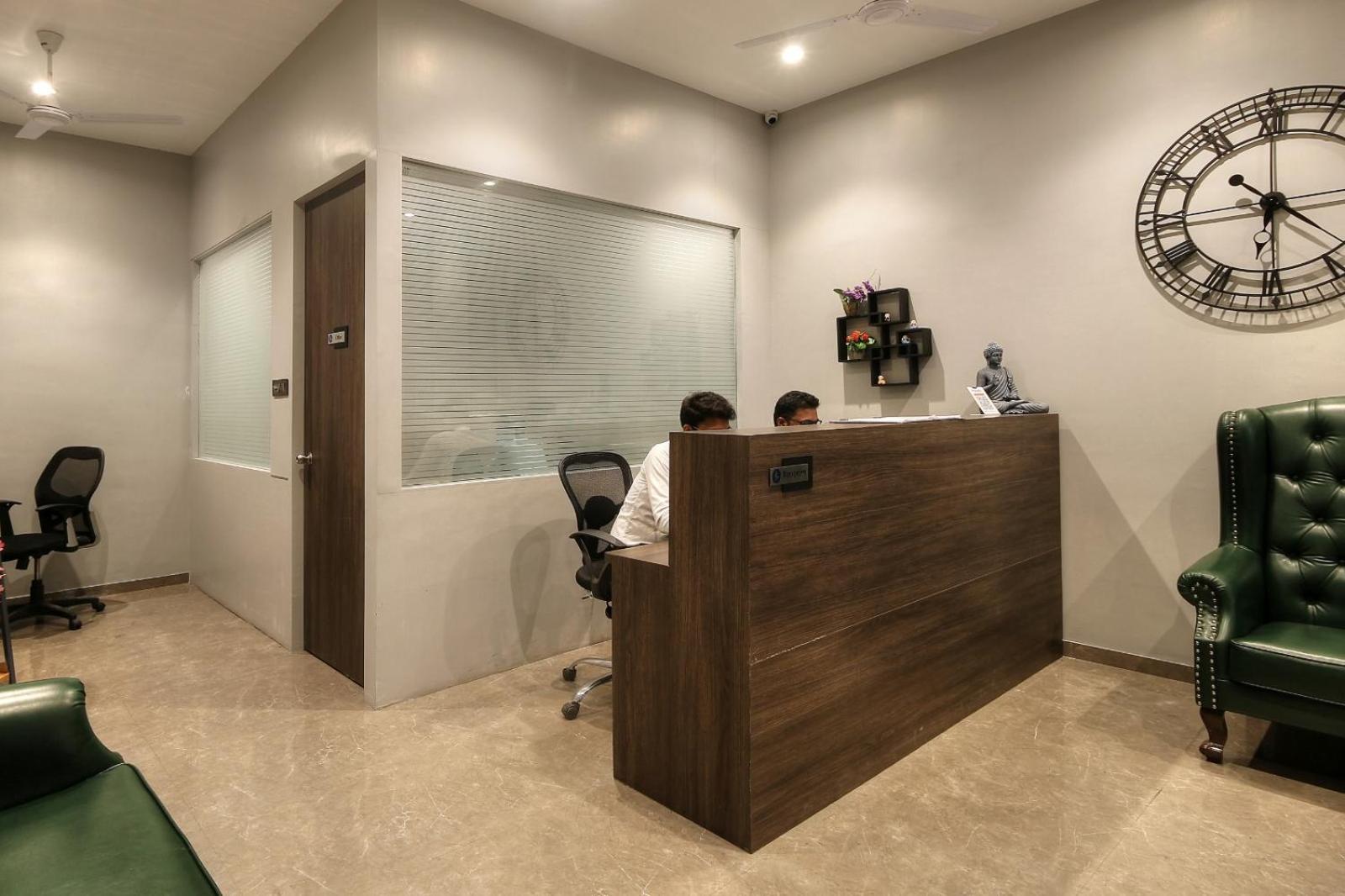Magnus Fortune House Business Hotel , Magarpatta Mundhva Екстериор снимка