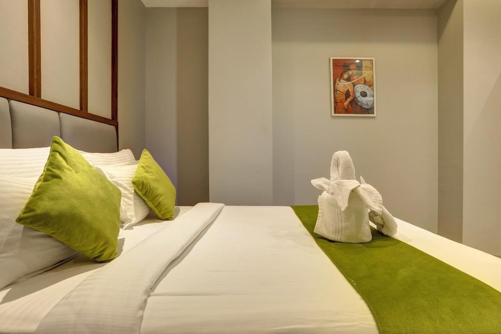 Magnus Fortune House Business Hotel , Magarpatta Mundhva Екстериор снимка